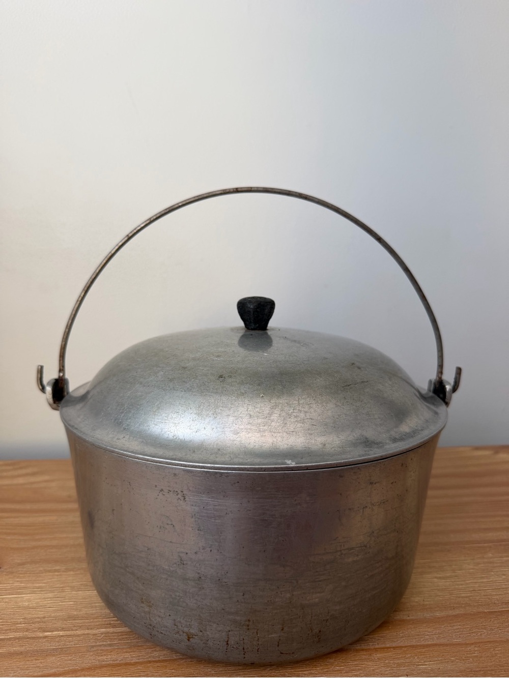 Vintage Majestic Cookware Aluminum Dutch Oven Pot 5 Qt w/ Lid & Bail Handle USA